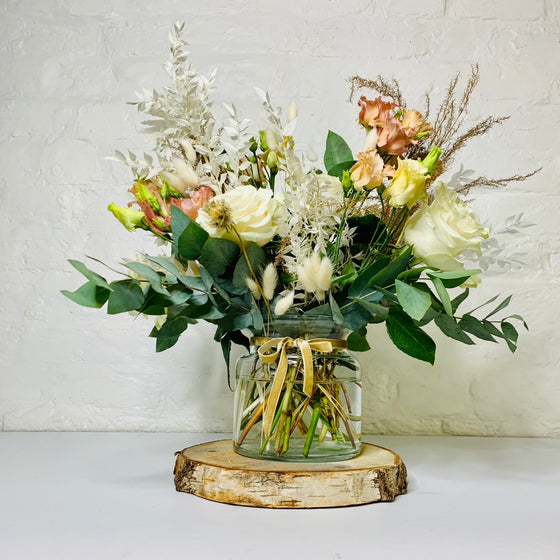 Boho Chic Vase Arrangement - Chobham Flowers #Humble